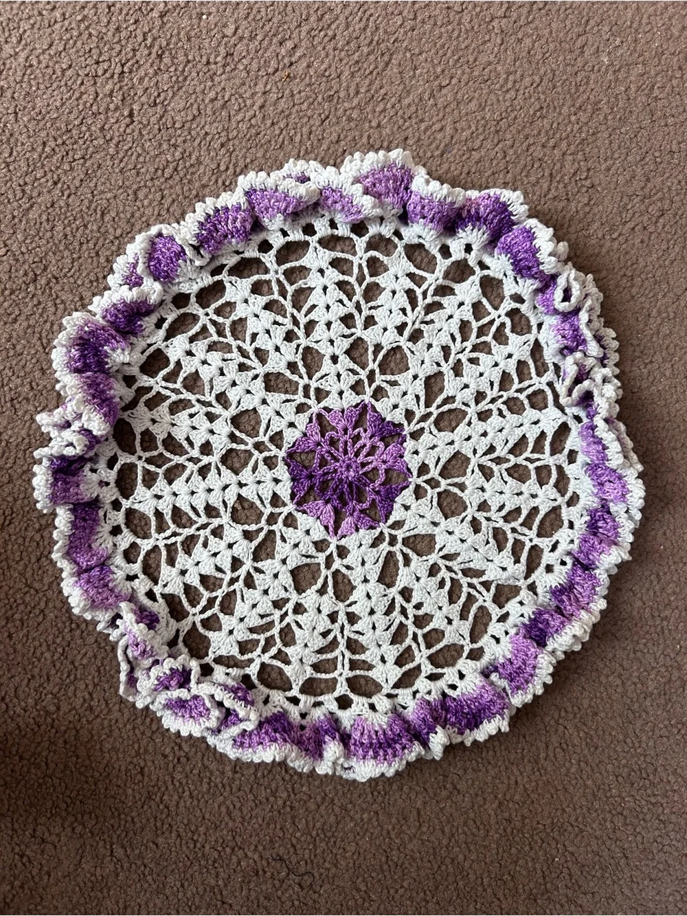Vintage Crocheted Doily Ruffled Edge White & Purple - Picture 1 of 3